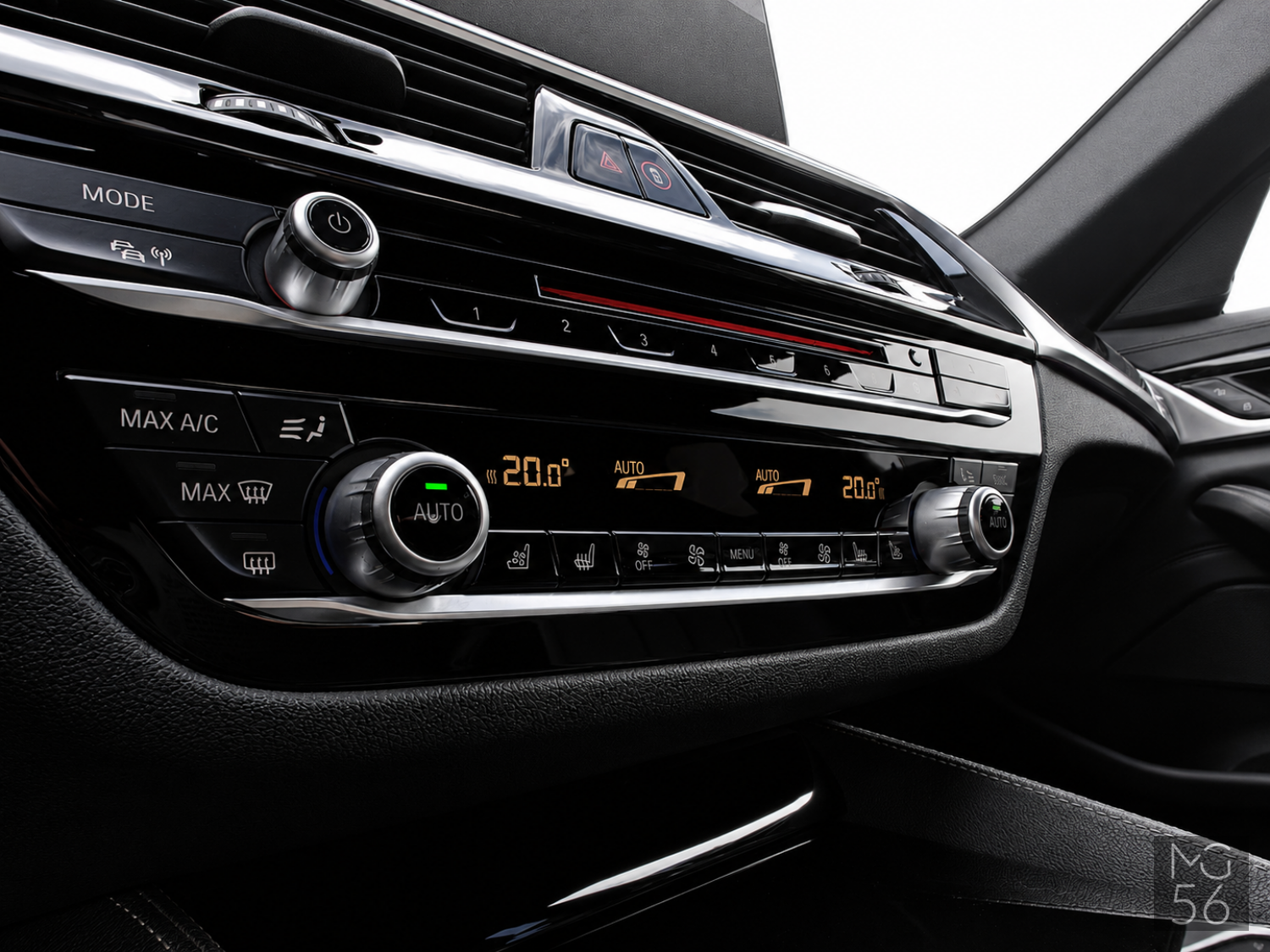 BMW 530i xDrive Luxury Line Black Sapphire Metallic - BMW