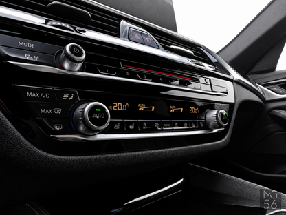 BMW 530i xDrive Luxury Line Black Sapphire Metallic - BMW