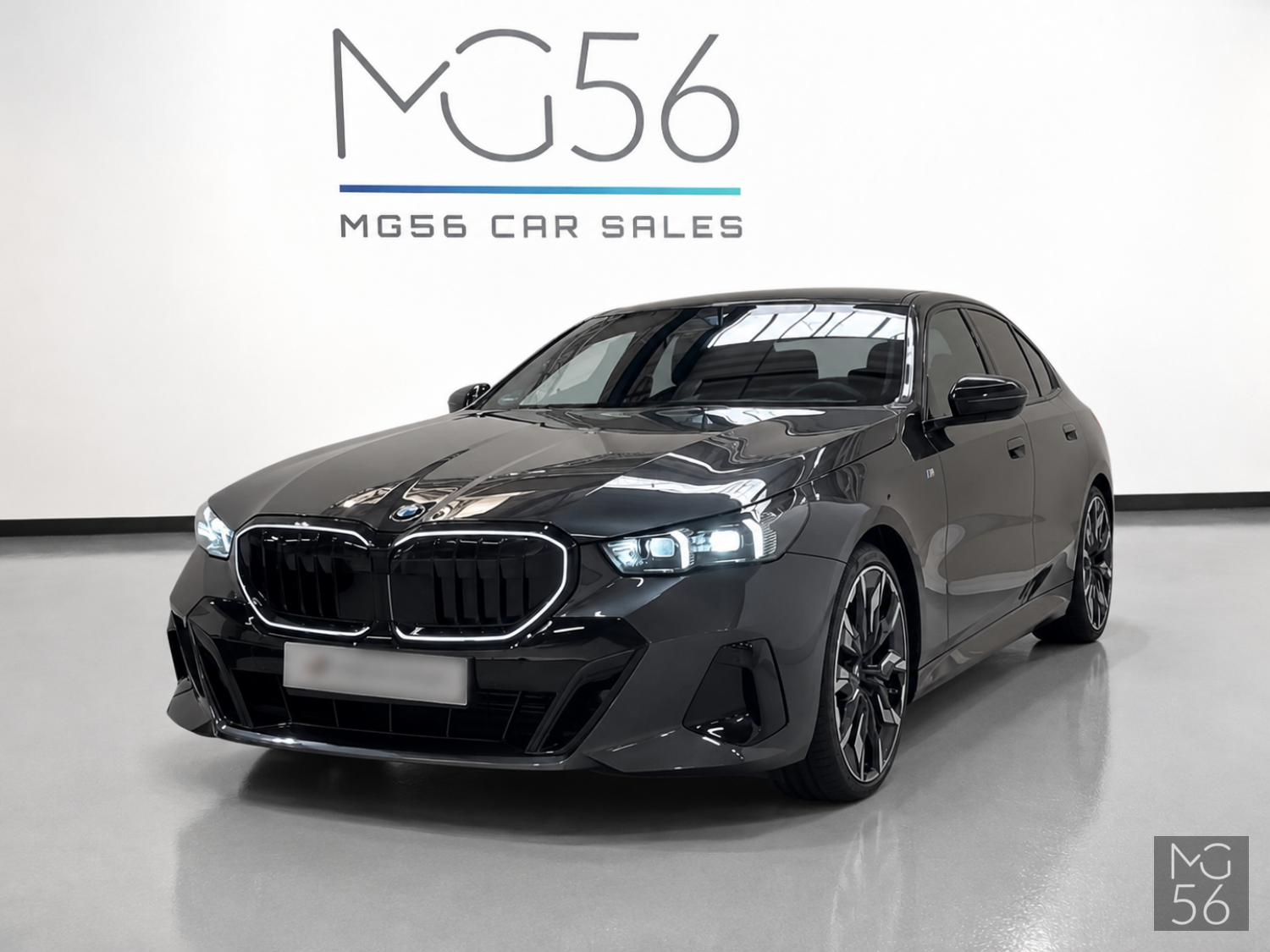 BMW 540d xDrive G60 M Sport Pro Iconic Glow Sophisto Grey Brilliant Metallic - BMW