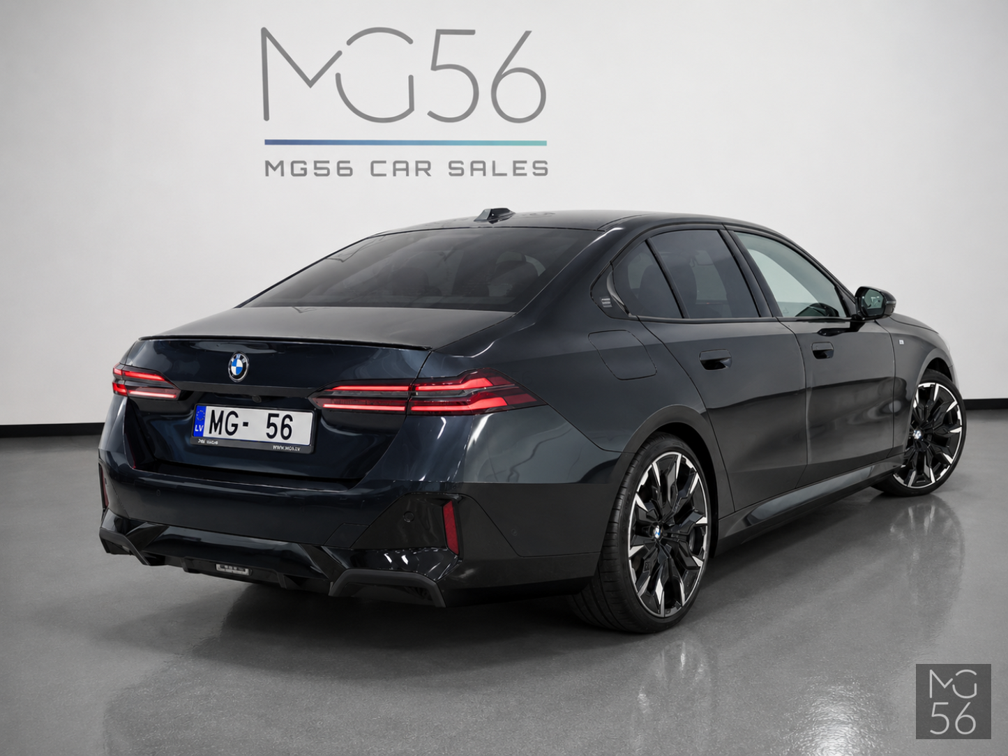 BMW 540d xDrive G60 M Sport Pro Iconic Glow Sophisto Grey Brilliant Metallic - BMW