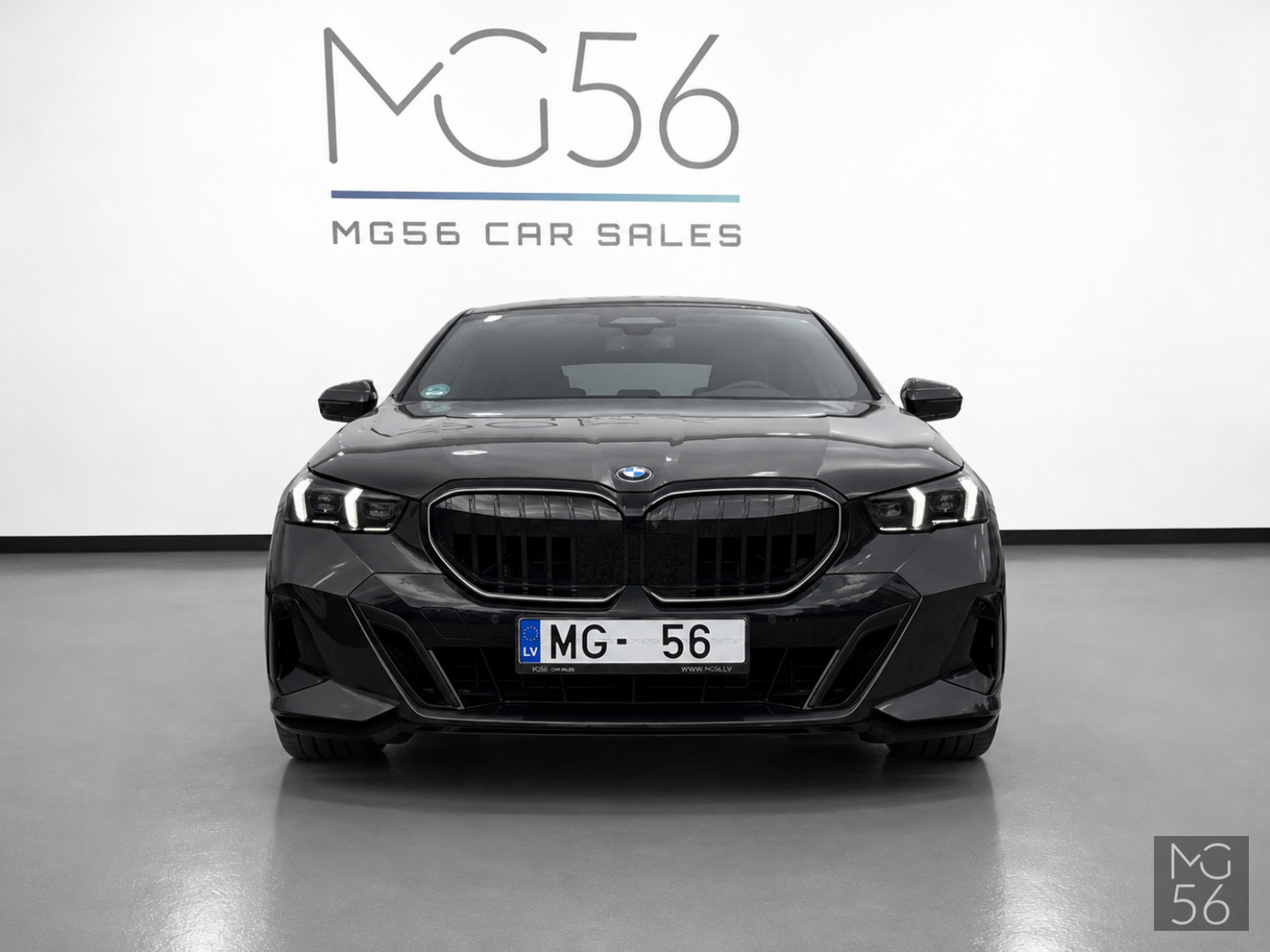 BMW 540d xDrive G60 M Sport Pro Iconic Glow Sophisto Grey Brilliant Metallic - BMW