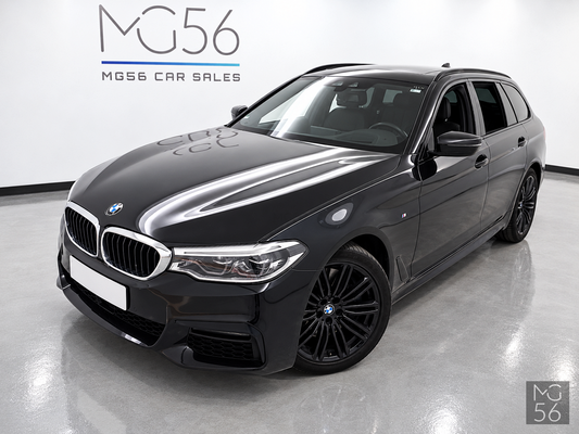 BMW 540i xDrive Touring G31 M Sport Harman/Kardon Black Sapphire Metallic - BMW