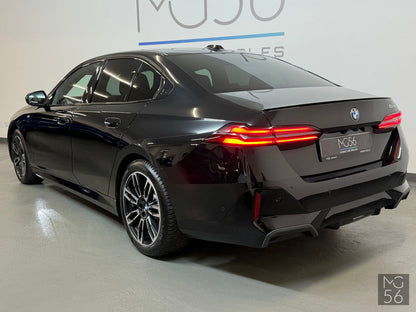 BMW G60 520i MHEV 218hp M-Sport Package Pro Black BMW