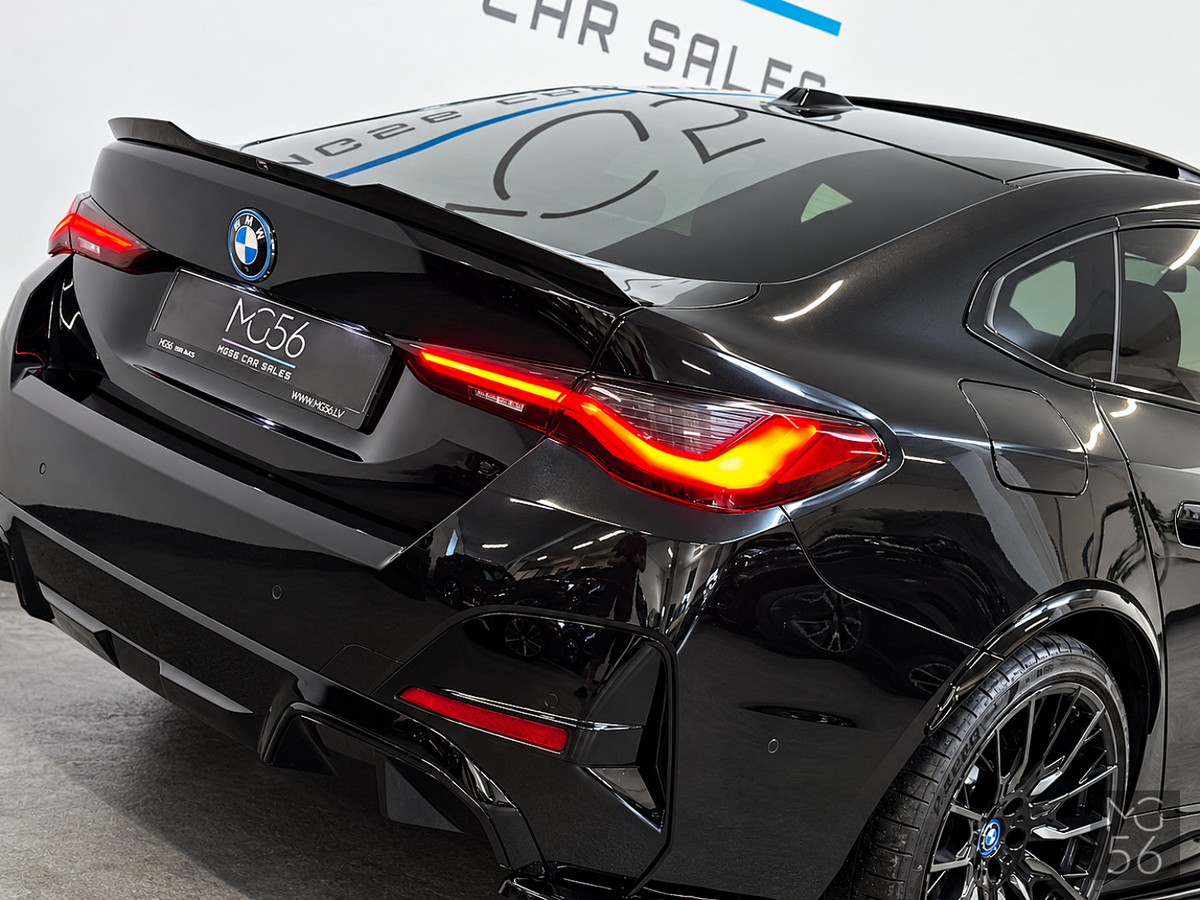 BMW I4 M50 x-Drive Black Edition - BMW