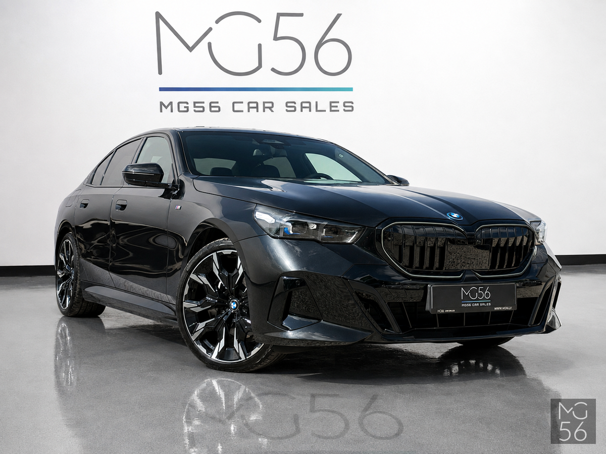 BMW i5 xDrive40 G60 M Sport Adaptive Suspension Pro Black Sapphire Metallic - BMW