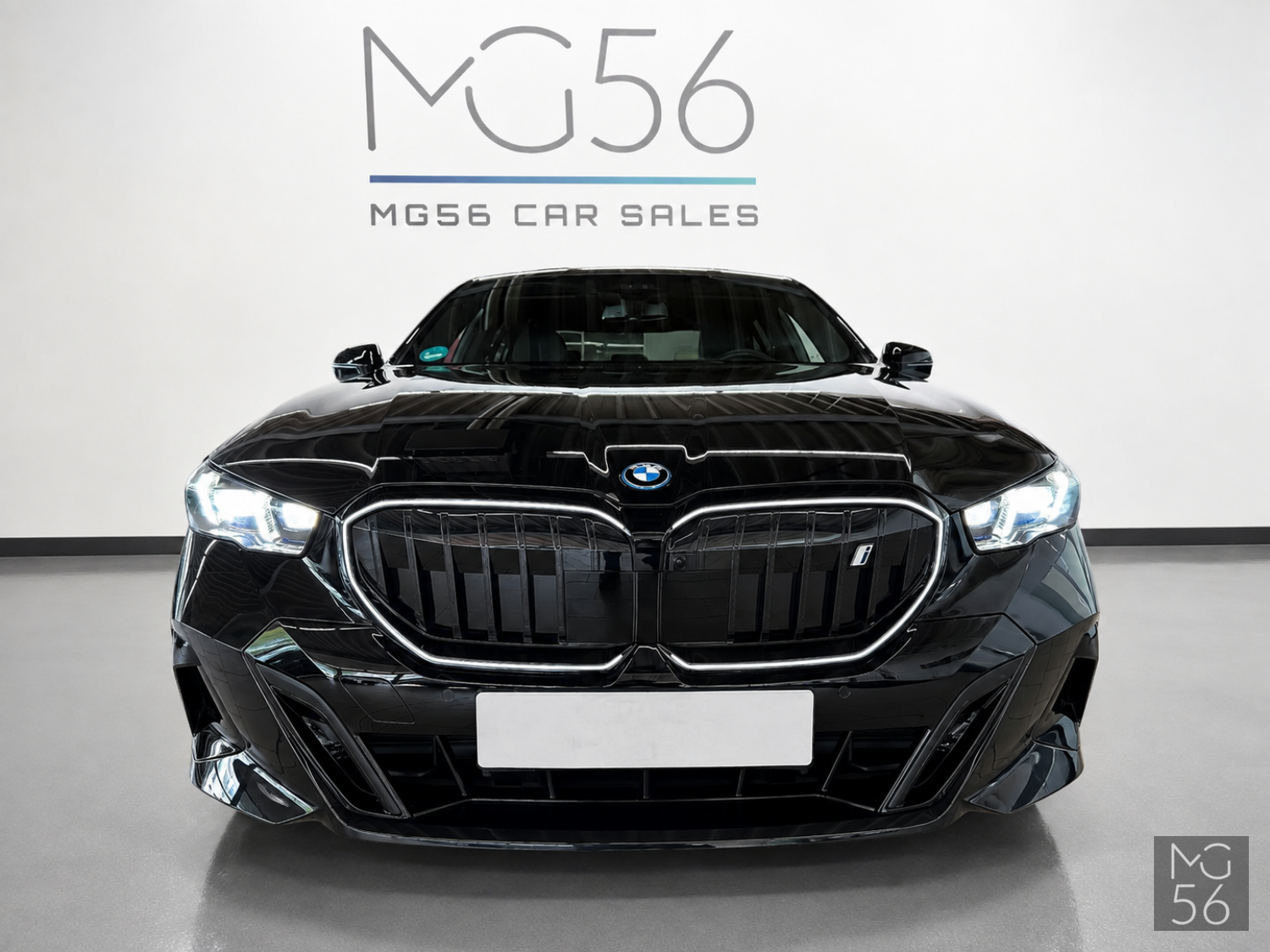 BMW i5 xDrive40 G60 M Sport Adaptive Suspension Pro Black Sapphire Metallic - BMW