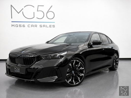 BMW i5 xDrive40 G60 M Sport Adaptive Suspension Pro Black Sapphire Metallic - BMW