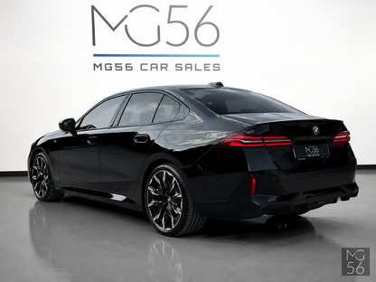 BMW i5 xDrive40 G60 M Sport Adaptive Suspension Pro Black Sapphire Metallic - BMW