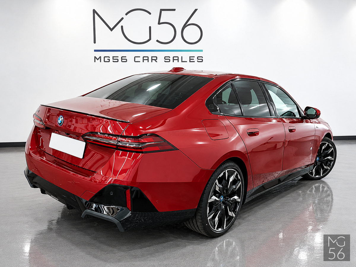 BMW i5 xDrive40 G60 M Sport Pro Bowers & Wilkins AWD Fire Red Metallic - BMW
