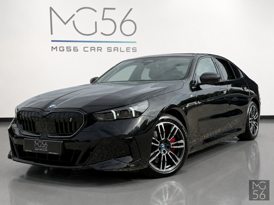 BMW i5 xDrive40 G60 M Sport Pro Iconic Glow Black Sapphire Metallic - BMW