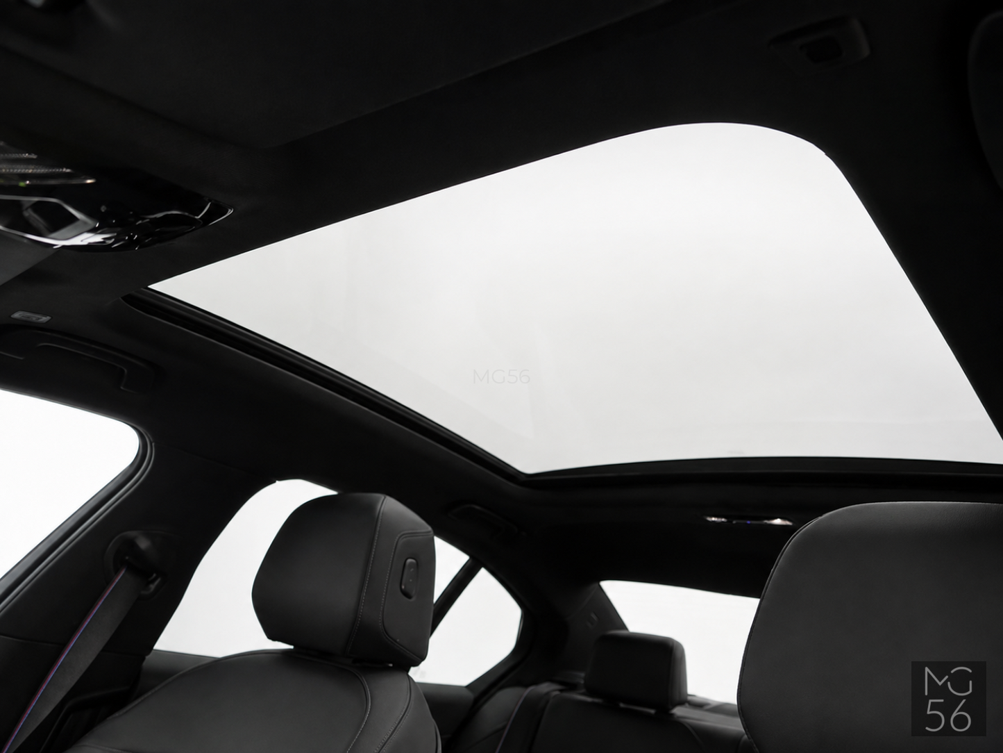 BMW i5 xDrive40 G60 M Sport Pro Iconic Glow Black Sapphire Metallic - BMW