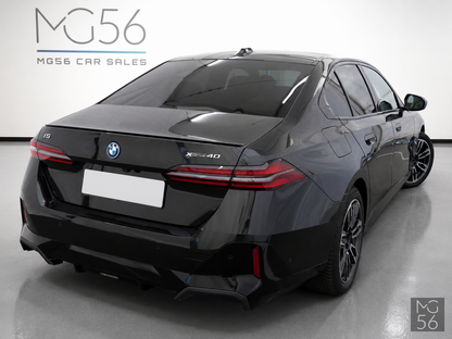 BMW i5 xDrive40 G60 M Sport Pro Iconic Glow Black Sapphire Metallic - BMW