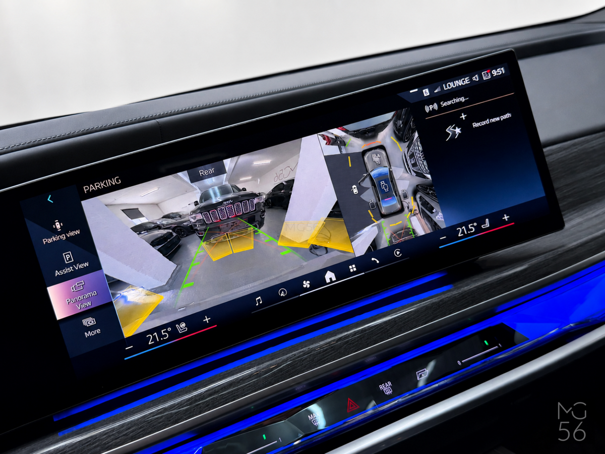 BMW i7 xDrive60 G70 400 kW M Sport Executive Lounge Bowers & Wilkins Diamond Surround Sound System 4s Oxide Grey II