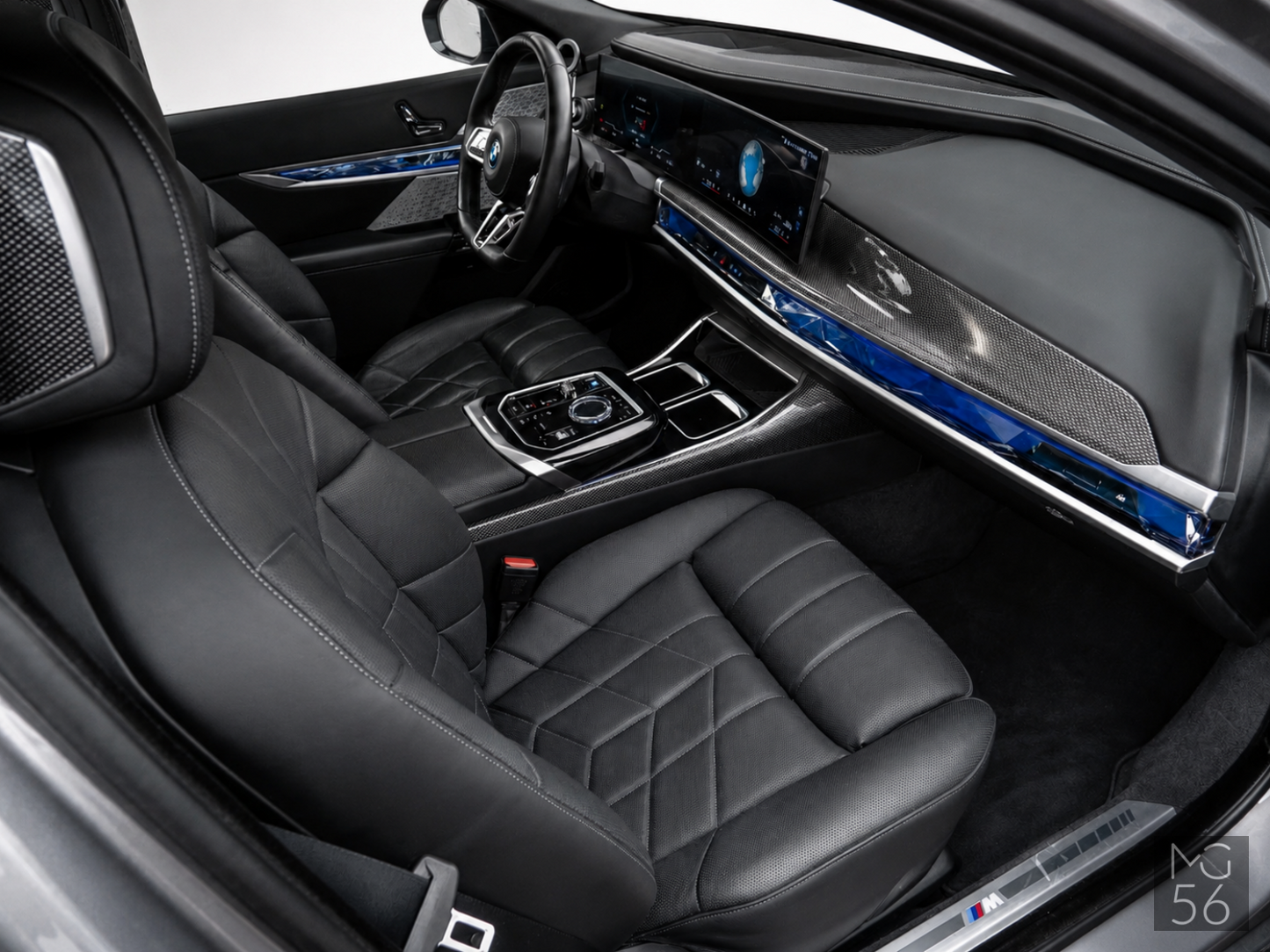 BMW i7 xDrive60 G70 400 kW M Sport Executive Lounge Bowers & Wilkins Diamond Surround Sound System 4s Oxide Grey II