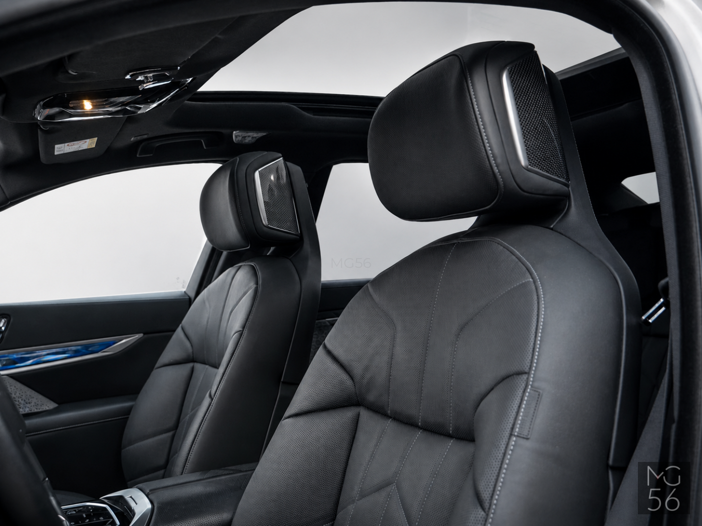 BMW i7 xDrive60 G70 400 kW M Sport Executive Lounge Bowers & Wilkins Diamond Surround Sound System 4s Oxide Grey II