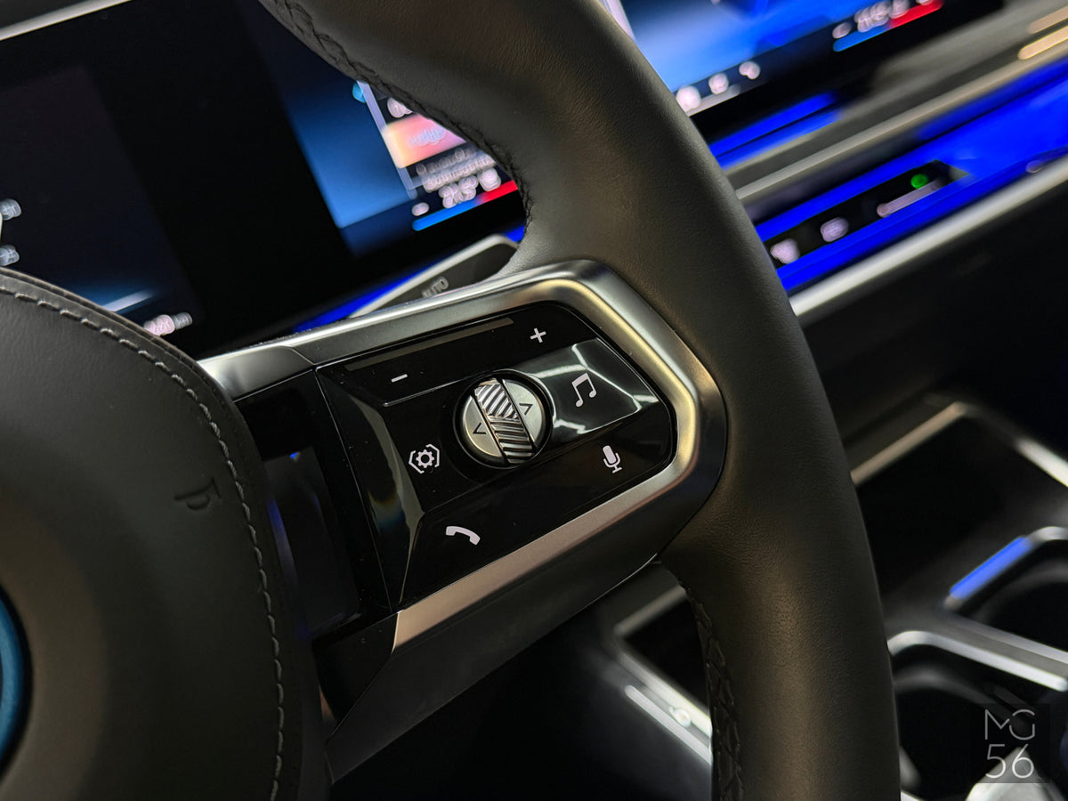 BMW i7 xDrive60 G70 400 kW M Sport Executive Lounge Bowers & Wilkins Diamond Surround Sound System 4s Oxide Grey II