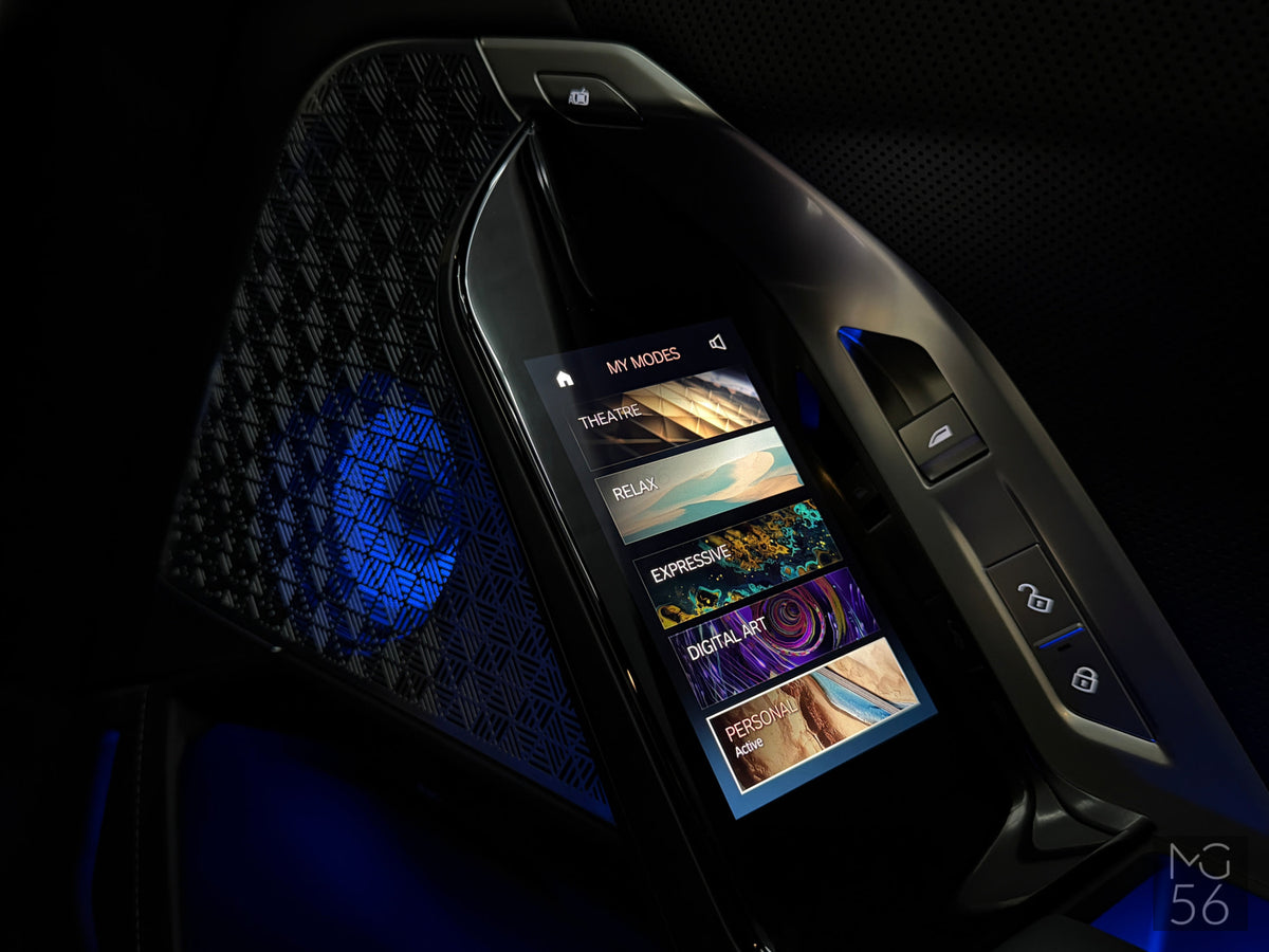 BMW i7 xDrive60 G70 400 kW M Sport Executive Lounge Bowers & Wilkins Diamond Surround Sound System 4s Oxide Grey II