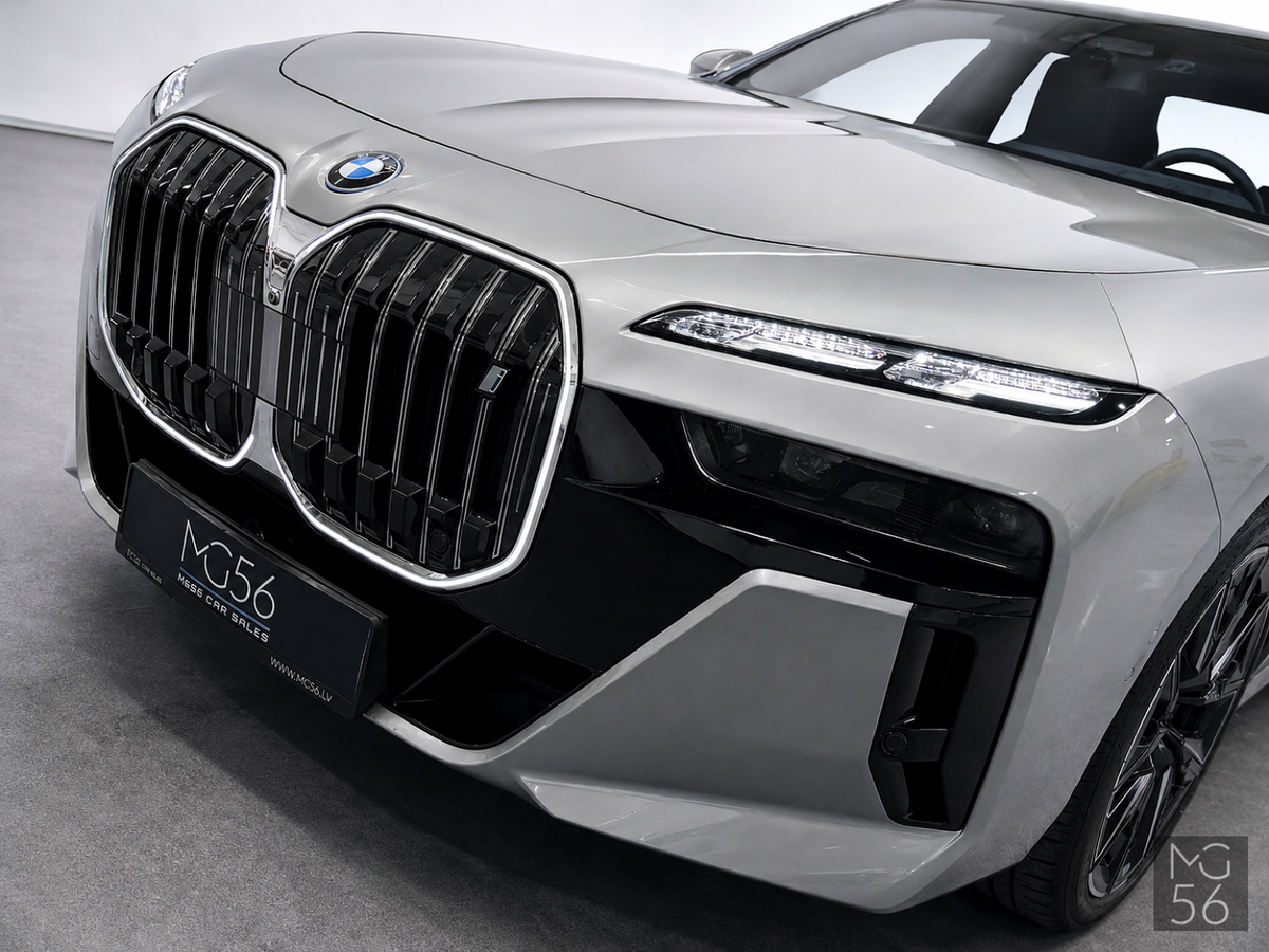 BMW i7 xDrive60 G70 400 kW M Sport Executive Lounge Bowers & Wilkins Diamond Surround Sound System 4s Oxide Grey II