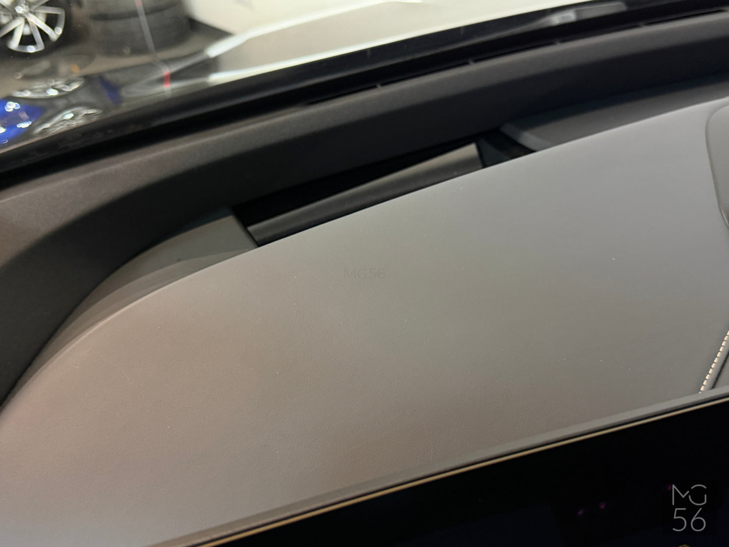 BMW iX 40 x-Drive M-Sport Package Black Soft Close BMW