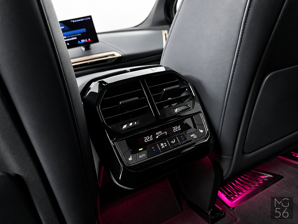 BMW iX 50 M-Sport Package x-Drive - BMW