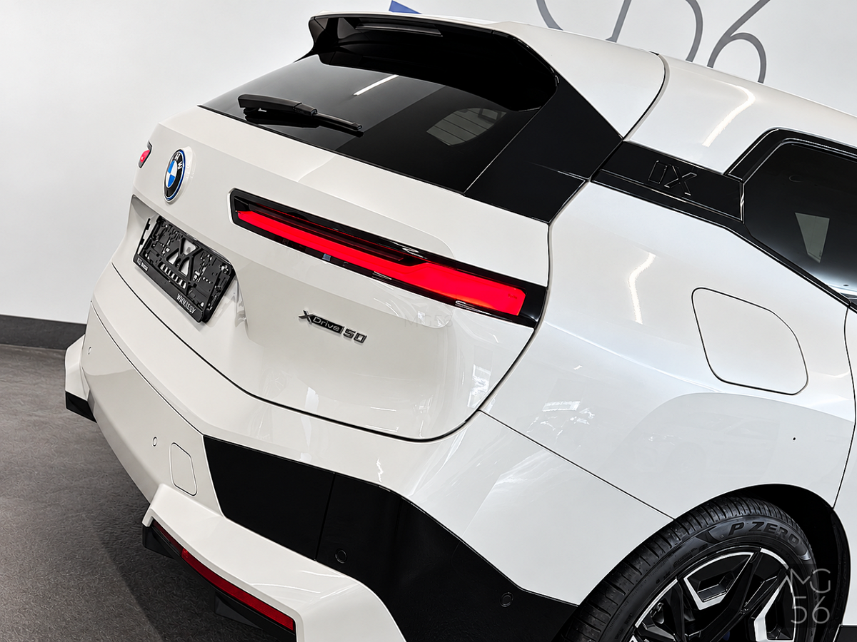 BMW iX 50 M-Sport Package x-Drive - BMW