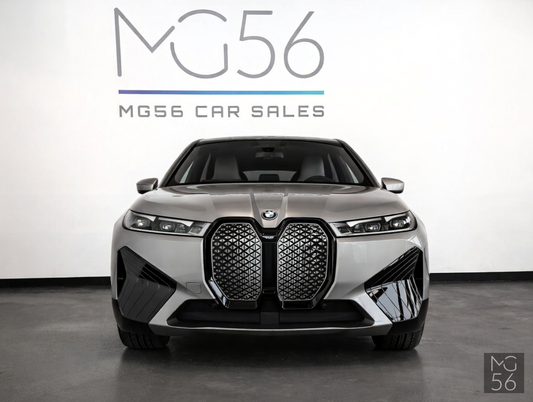 BMW iX 50 M-Sport x-Drive Oxid-Grau II Metallic Sky Lounge B&W BMW