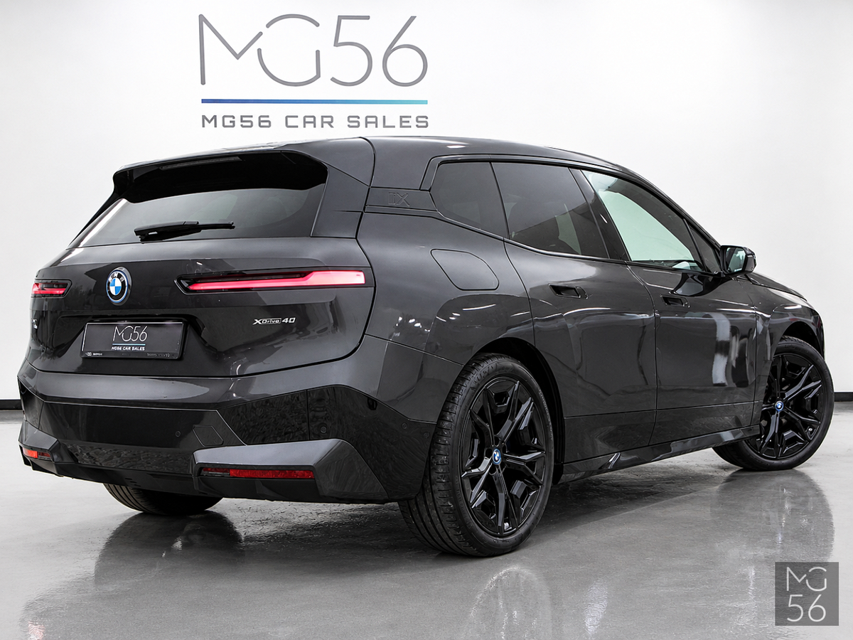 BMW iX xDrive40 I20 240kW Sky Lounge Sophisto Grey Brilliant Metallic - BMW