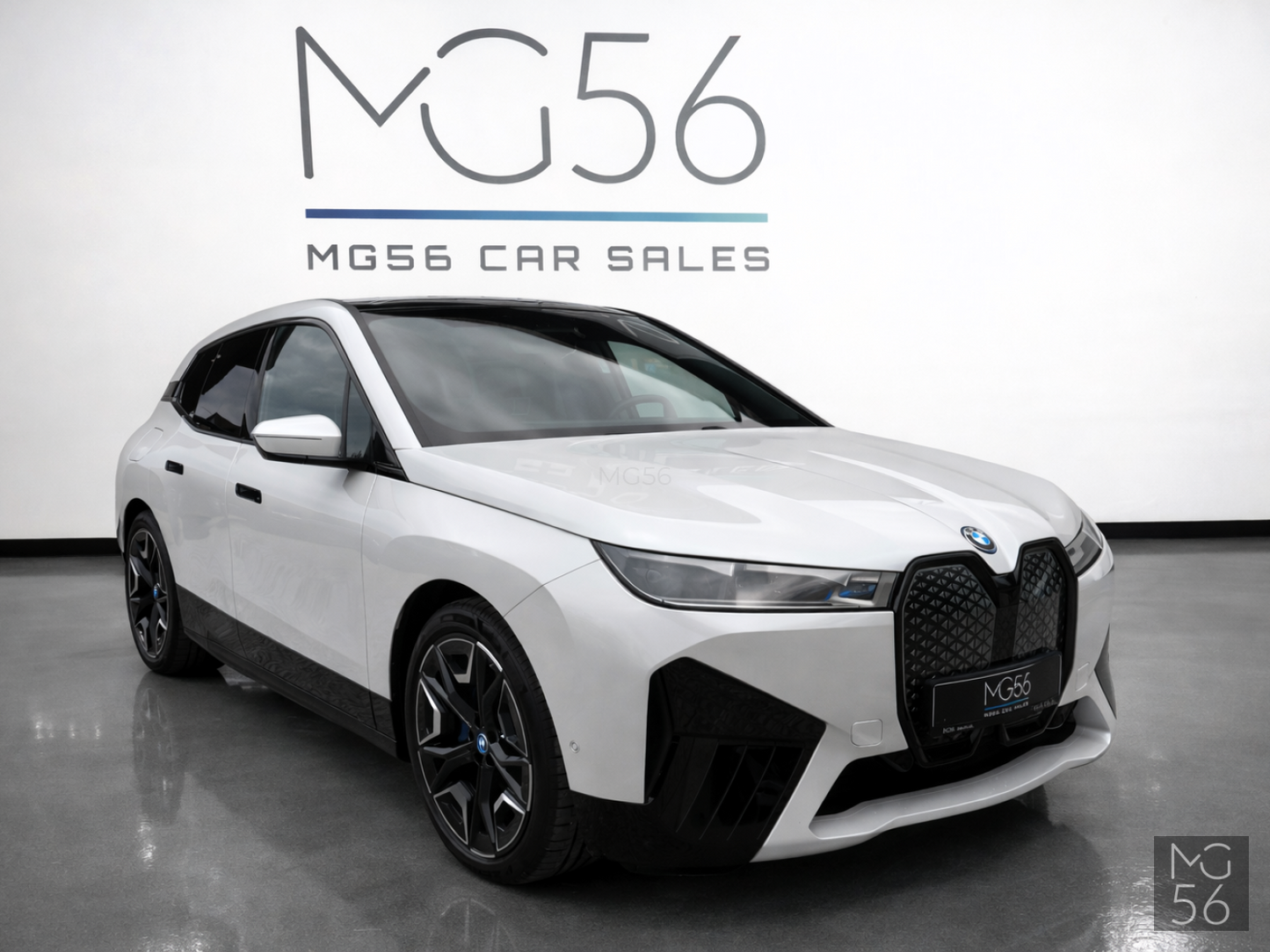 BMW iX xDrive40 Sky Lounge Laserlight High Spec - BMW