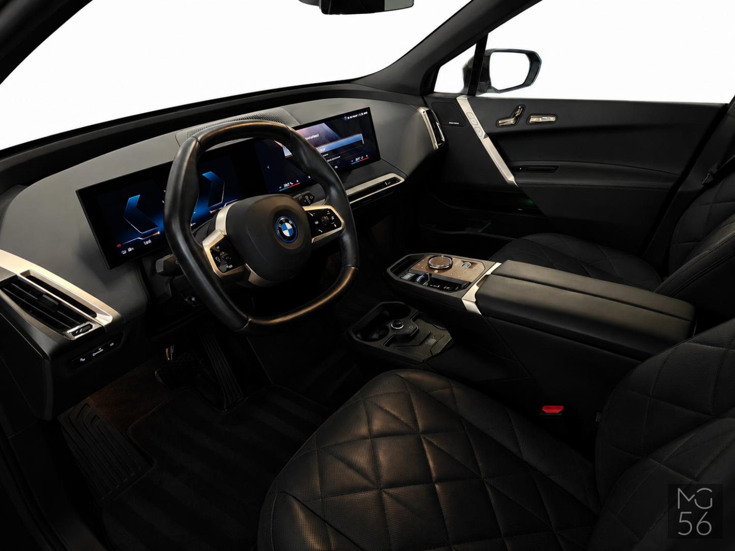 BMW iX xDrive40 Sport Package Sky Lounge Soft-Close Black Sapphire Metallic - BMW
