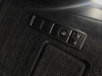 BMW iX xDrive40 Sport Package Sky Lounge Soft-Close Black Sapphire Metallic - BMW