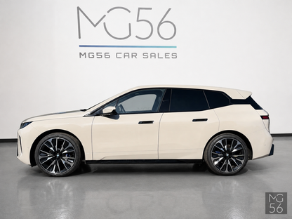 BMW iX xDrive45 I20 M Sport Pro Sky Lounge Dune Grey Metallic - BMW
