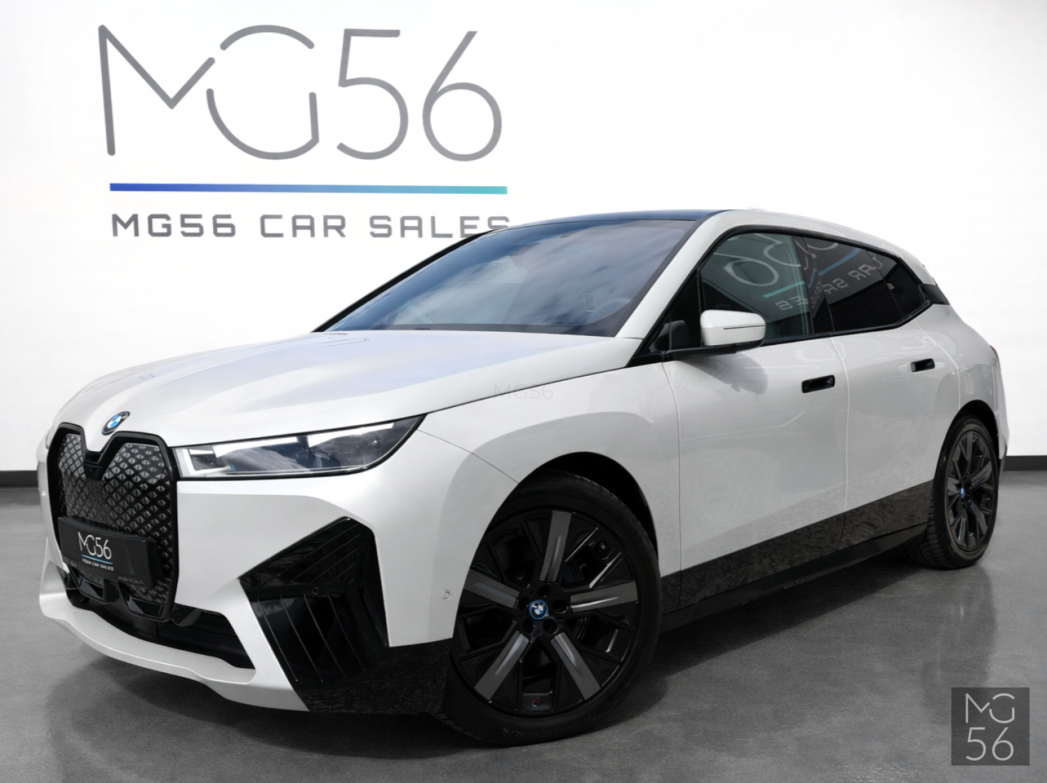 BMW iX xDrive50 Luxury Electric Flagship Bowers & Wilkins Air Suspension - BMW