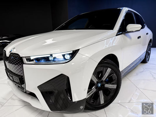 BMW iX xDrive50 Luxury Electric Flagship Bowers & Wilkins Air Suspension BMW