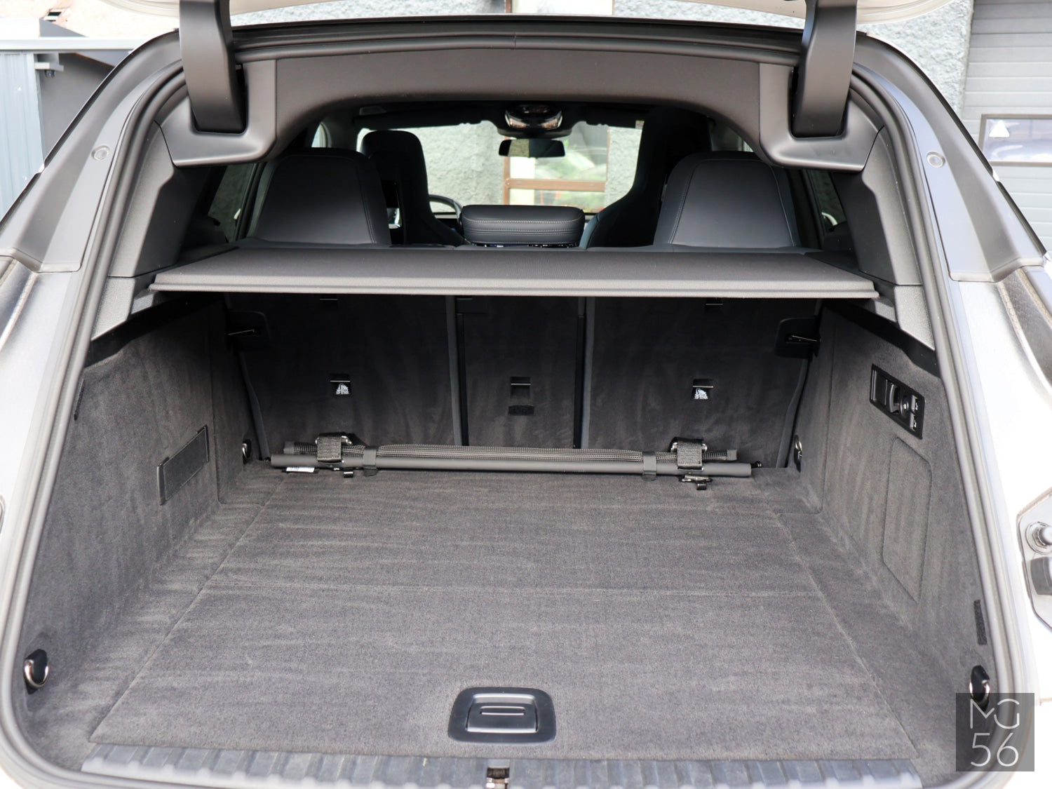 BMW iX xDrive50 Luxury Electric Flagship Bowers & Wilkins Air Suspension - BMW