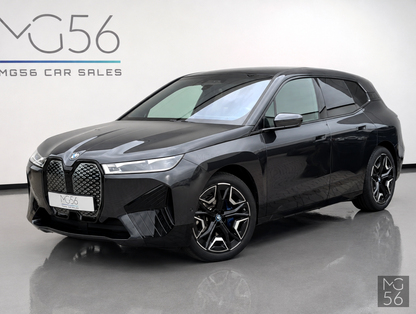 BMW iX xDrive50 Sport Package Soft-Close Laser Sky Lounge Sophisto Grey Brilliant Metallic - BMW