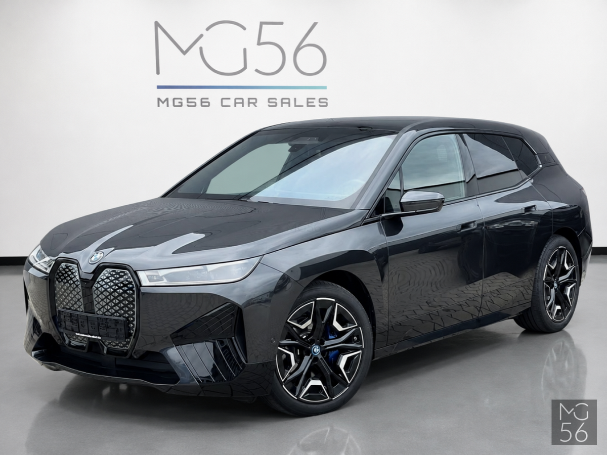 BMW iX xDrive50 Sport Package Soft-Close Laser Sky Lounge Sophisto Grey Brilliant Metallic - BMW