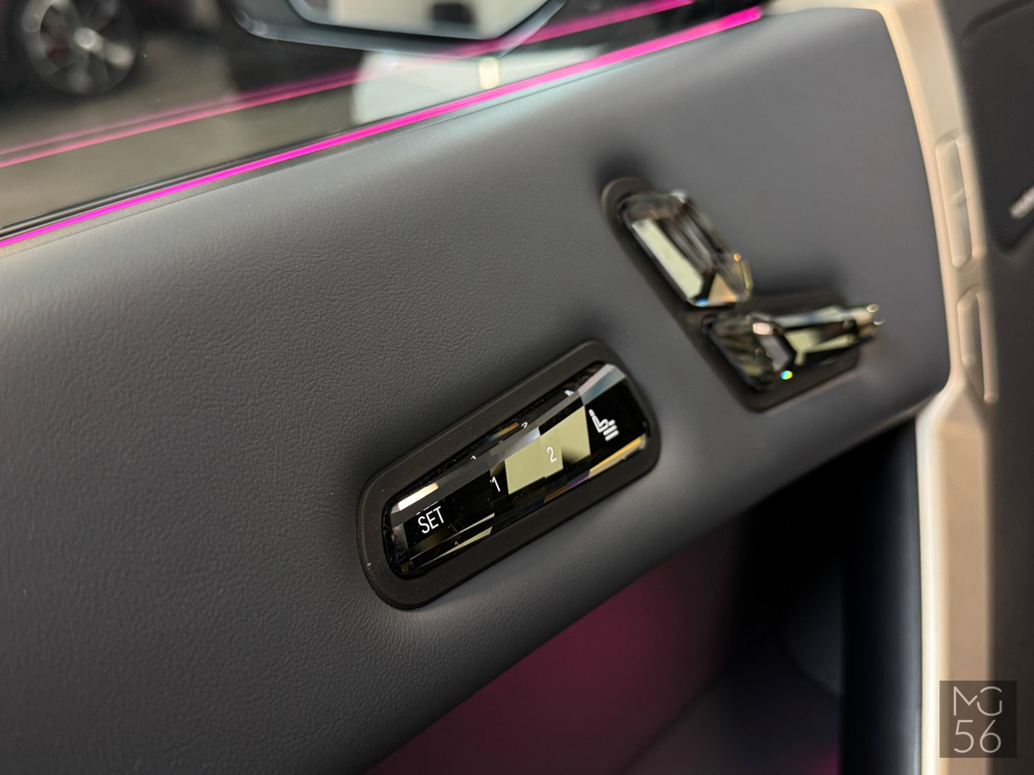 BMW iX40 x-Drive M-Sport Package Mineralweiss BMW