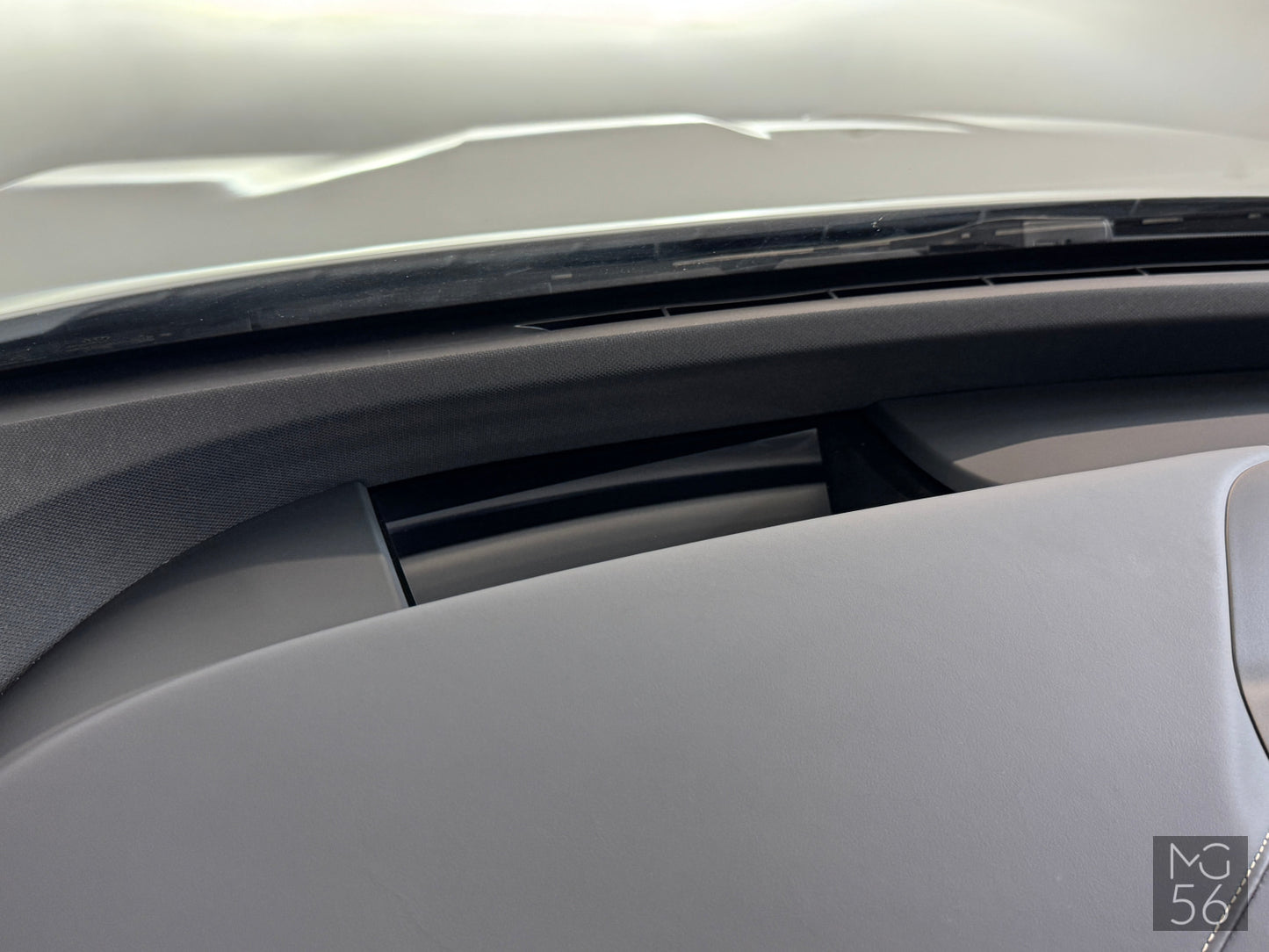 BMW iX40 x-Drive M-Sport Package Mineralweiss BMW