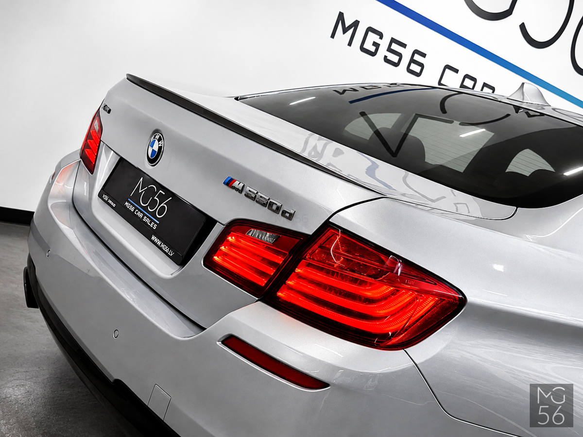 BMW M550 x-Drive Facelift Glacier Silver Metallic - BMW