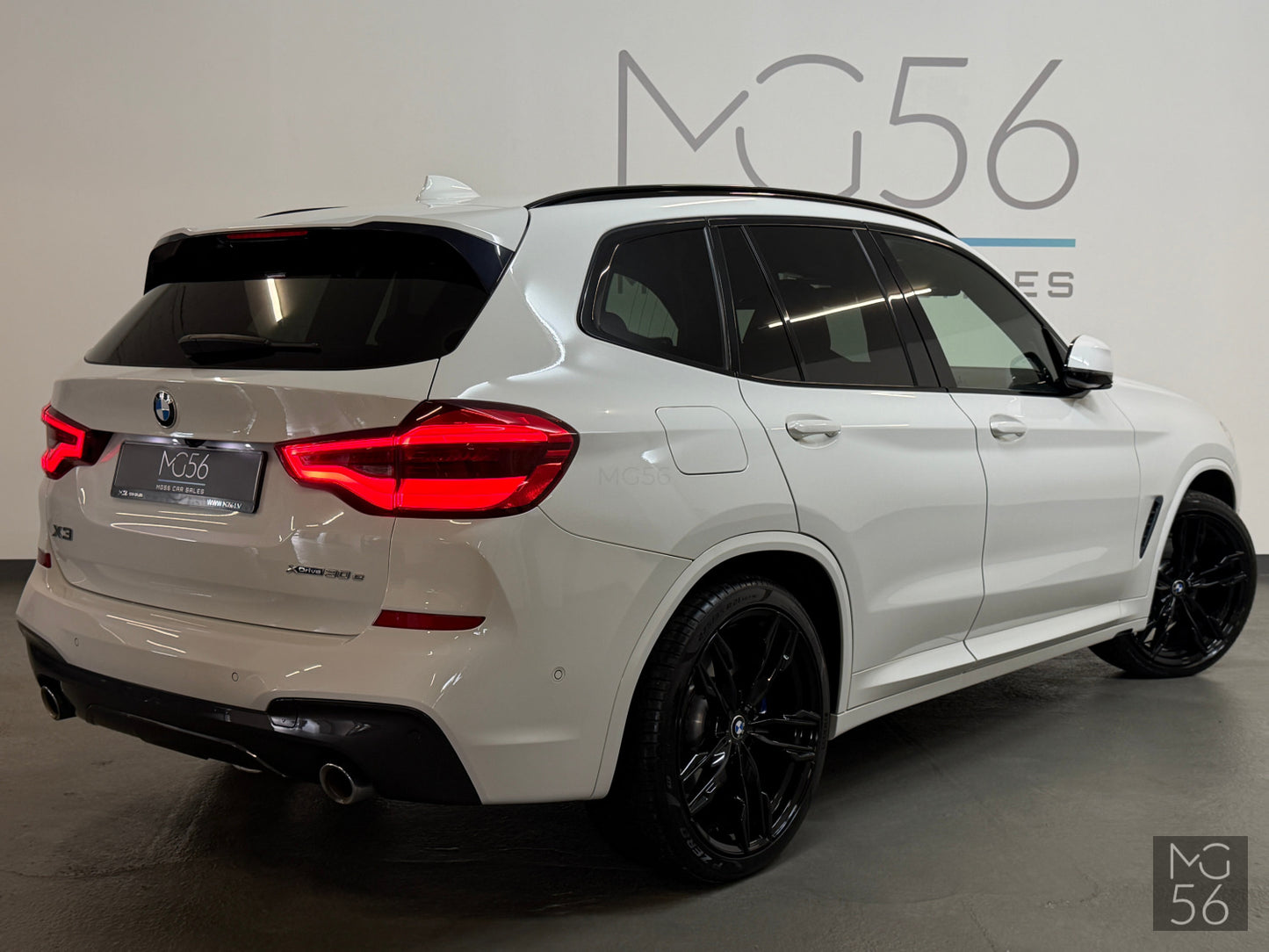 BMW X3 x-Drive30e M-Sport Package Plug-in Hybrid M-Sport Seats BMW