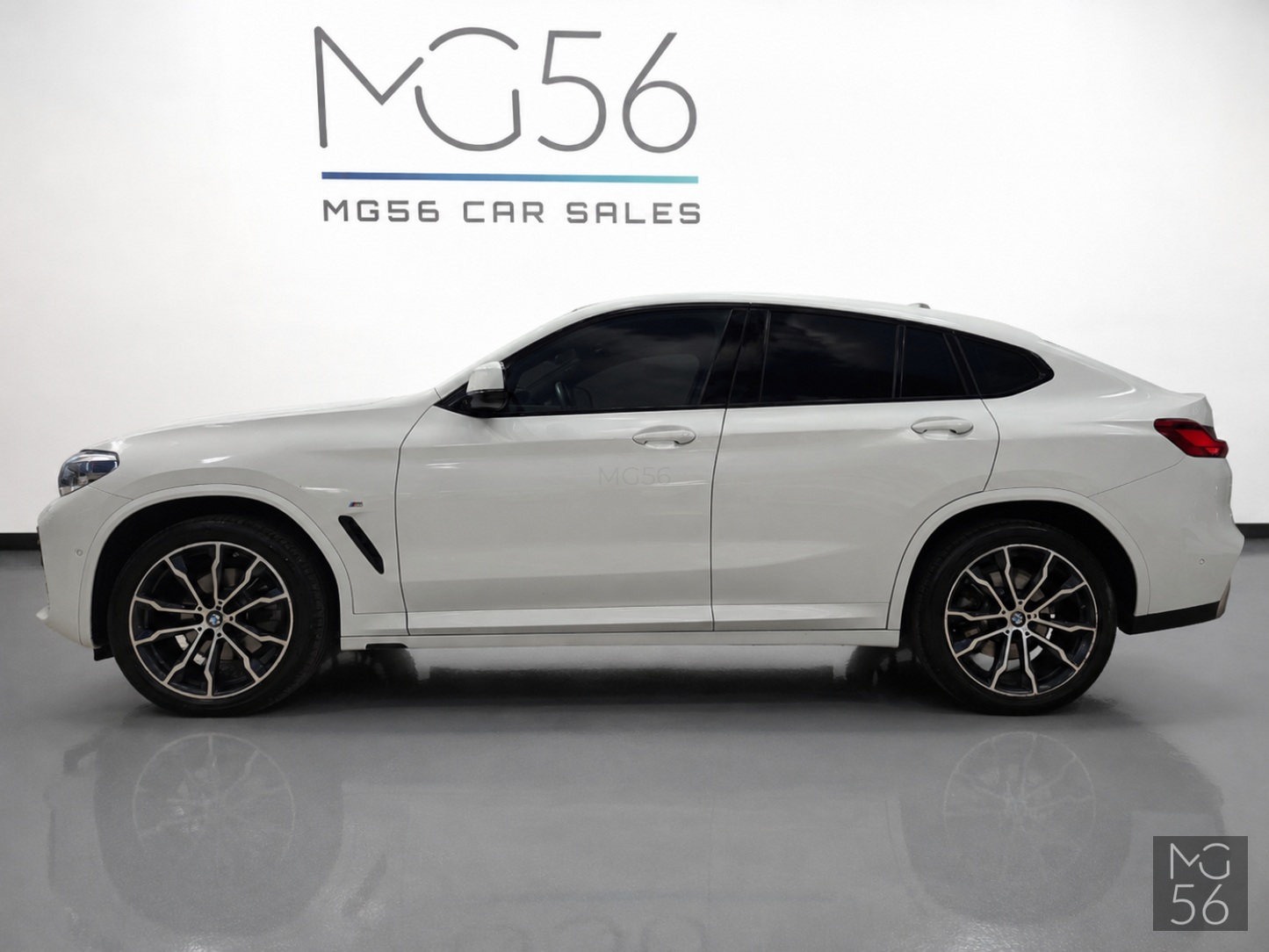 BMW X4 xDrive20d G02 M Sport Alpinweiss 3 - BMW