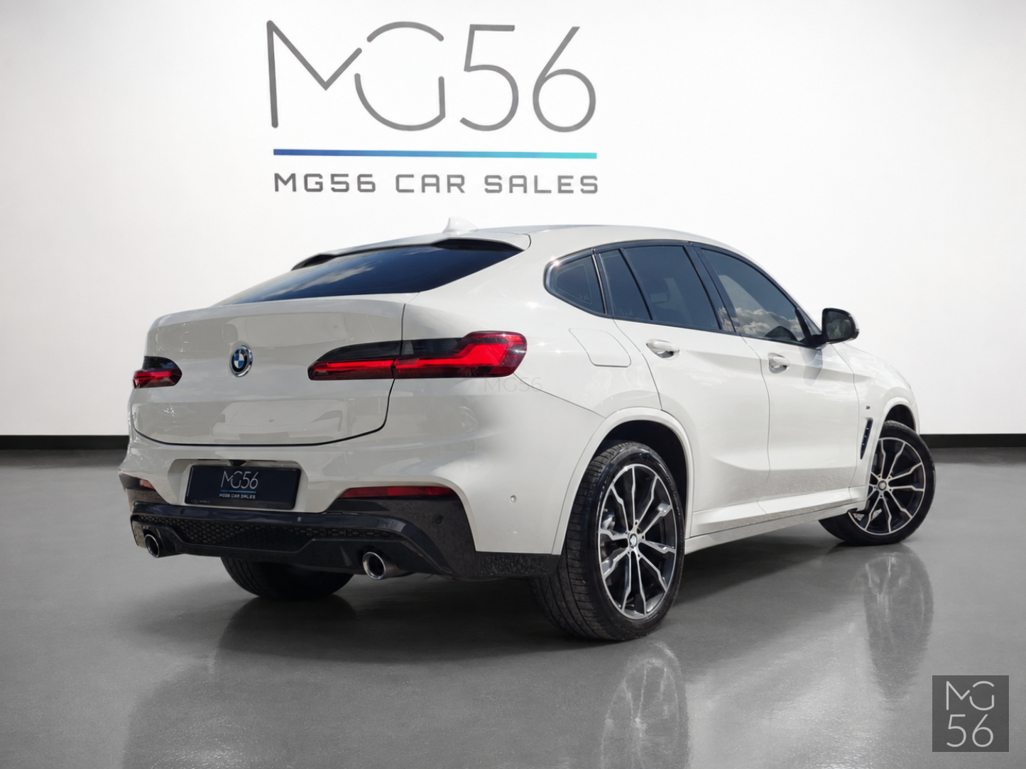 BMW X4 xDrive20d G02 M Sport Alpinweiss 3 - BMW