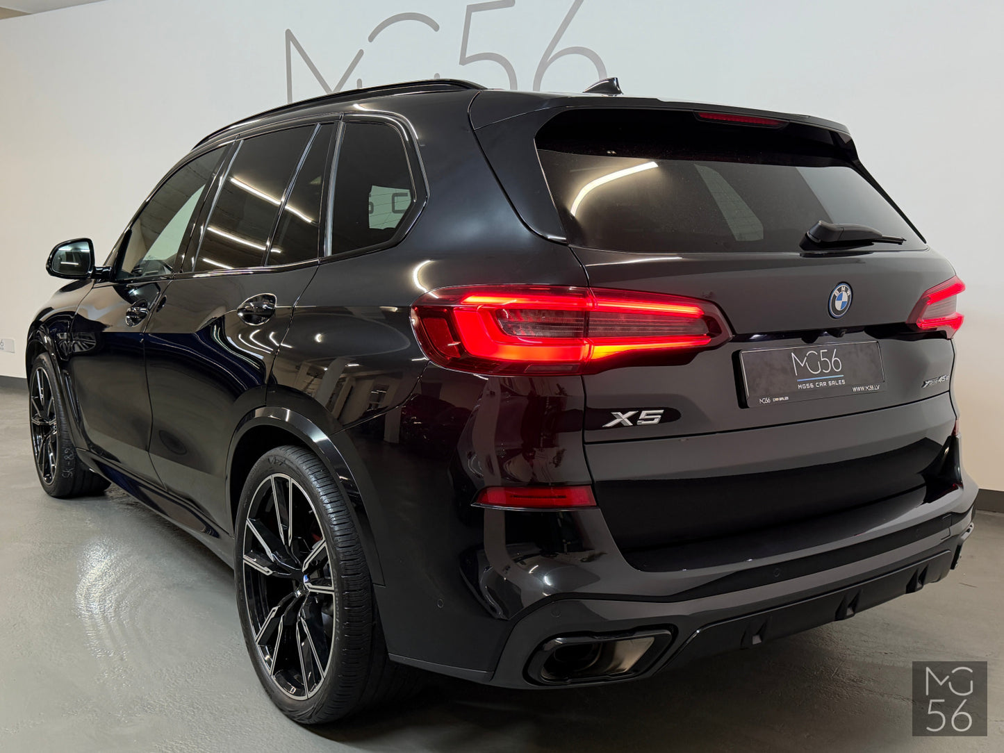BMW X5 45e M-Sport Package Plug-in Hybrid Black Edition M Seats BMW