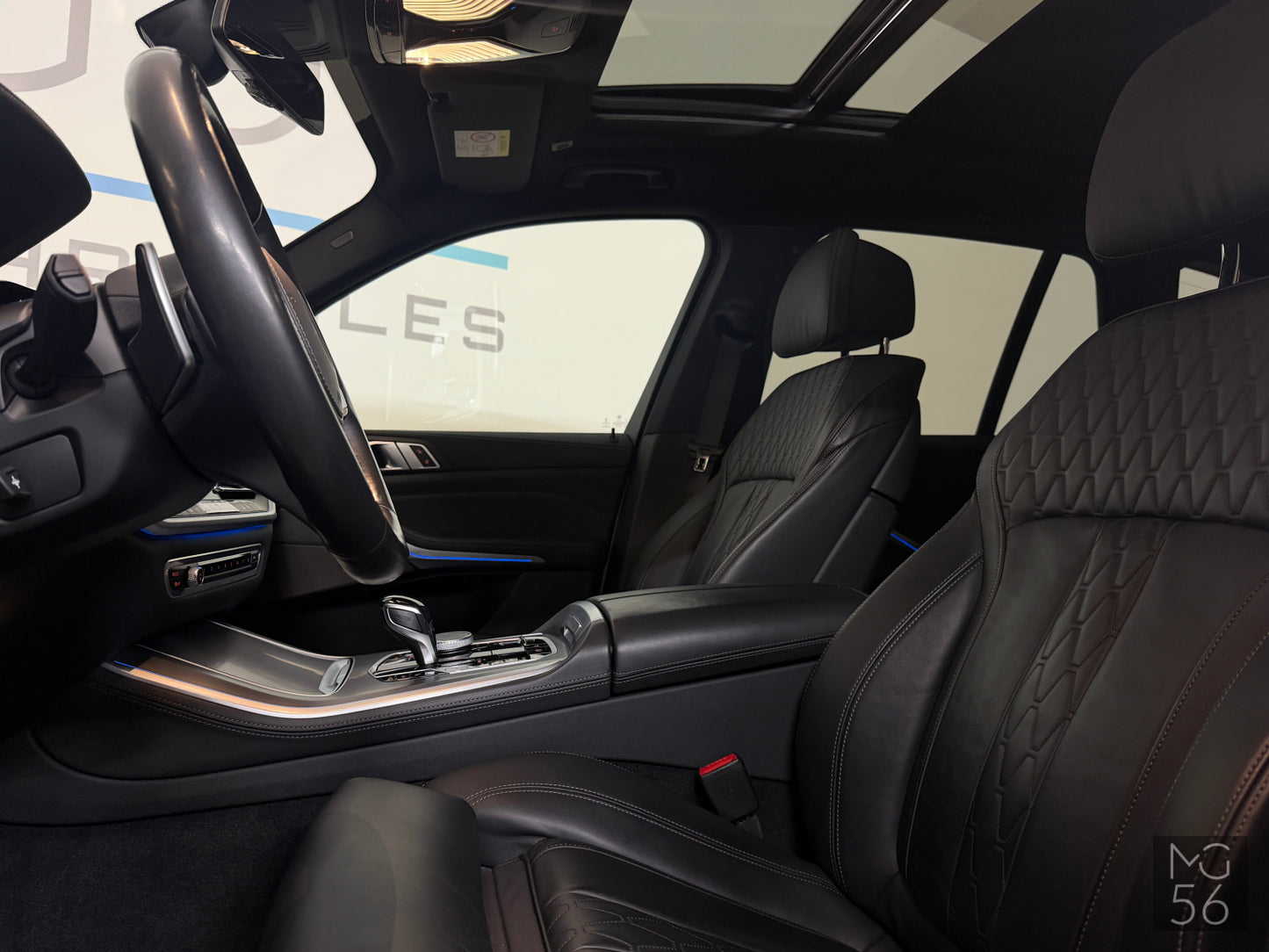 BMW X5 45e M-Sport Package Plug-in Hybrid Mineralweiss Metallic BMW