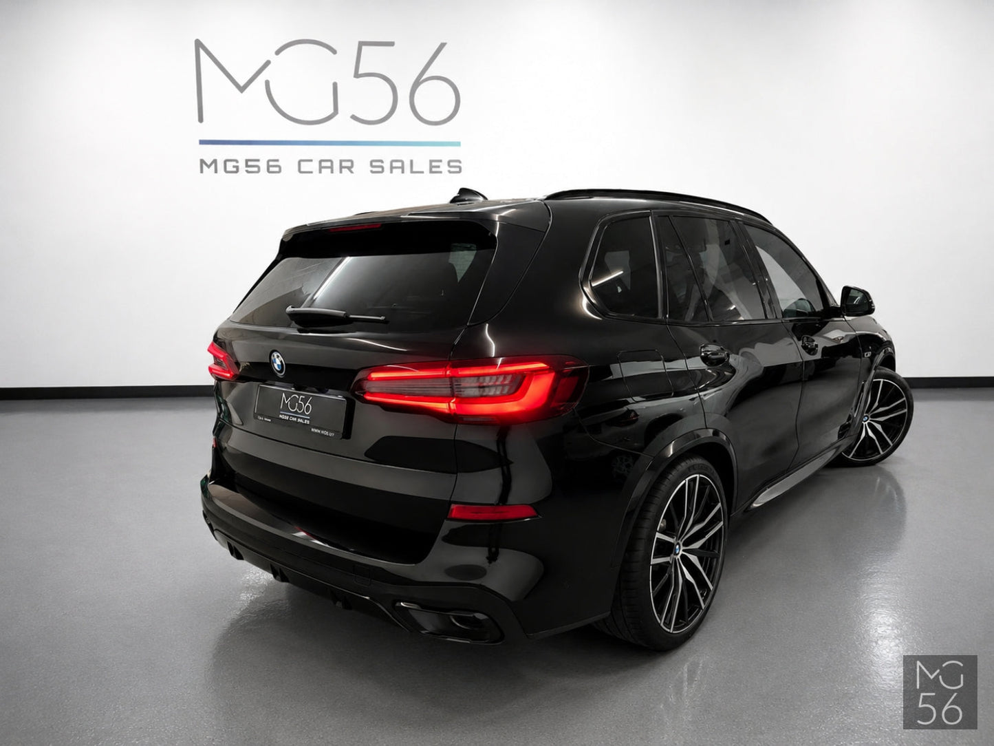 BMW X5 45e M-Sport Package Plug-in Hybrid Sky Lounge - BMW