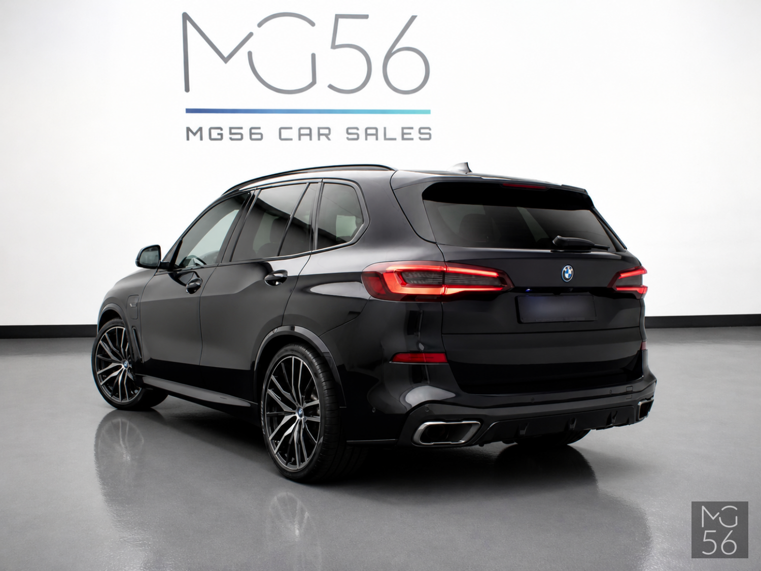 BMW X5 45e M-Sport Package Plug-in Hybrid Sky Lounge - BMW