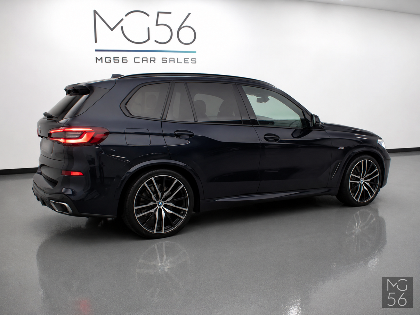 BMW X5 45e M-Sport Package Plug-in Hybrid Sky Lounge - BMW