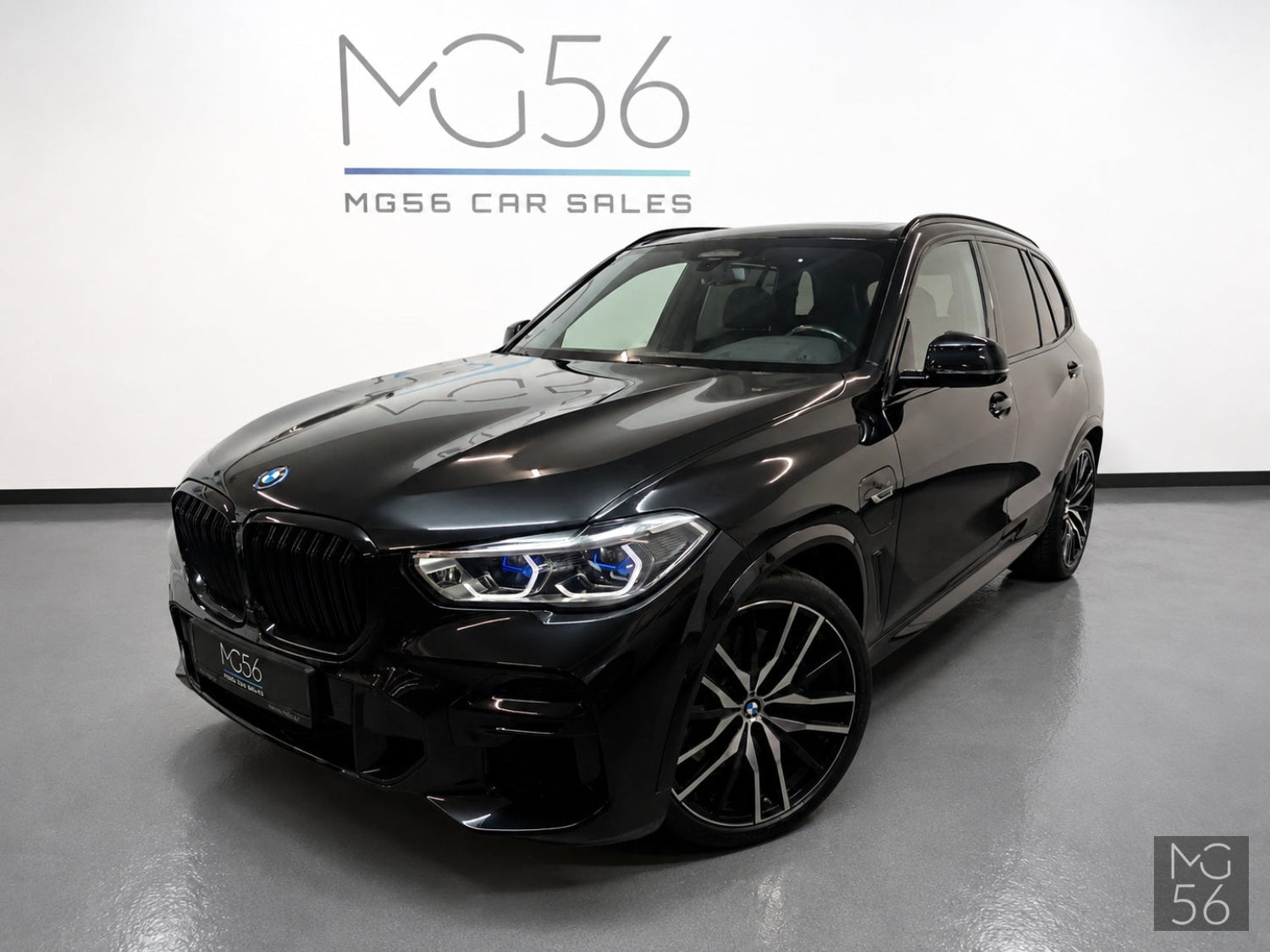 BMW X5 45e M-Sport Package Plug-in Hybrid Sky Lounge - BMW