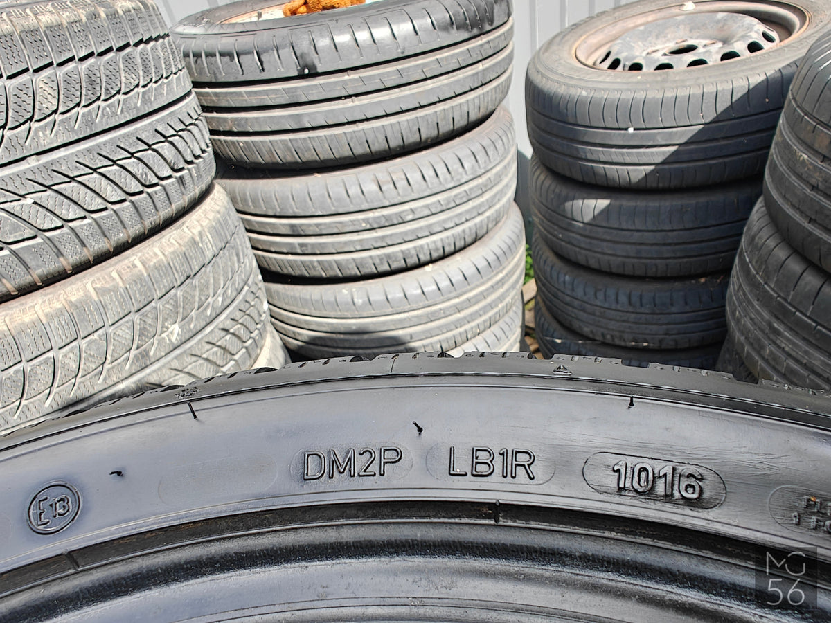 Dunlop Winter Sport 5 - 245/40/R18 (4x) - R18