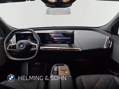 BMW iX40 x-Drive  M-Sport Package Mineralweiss